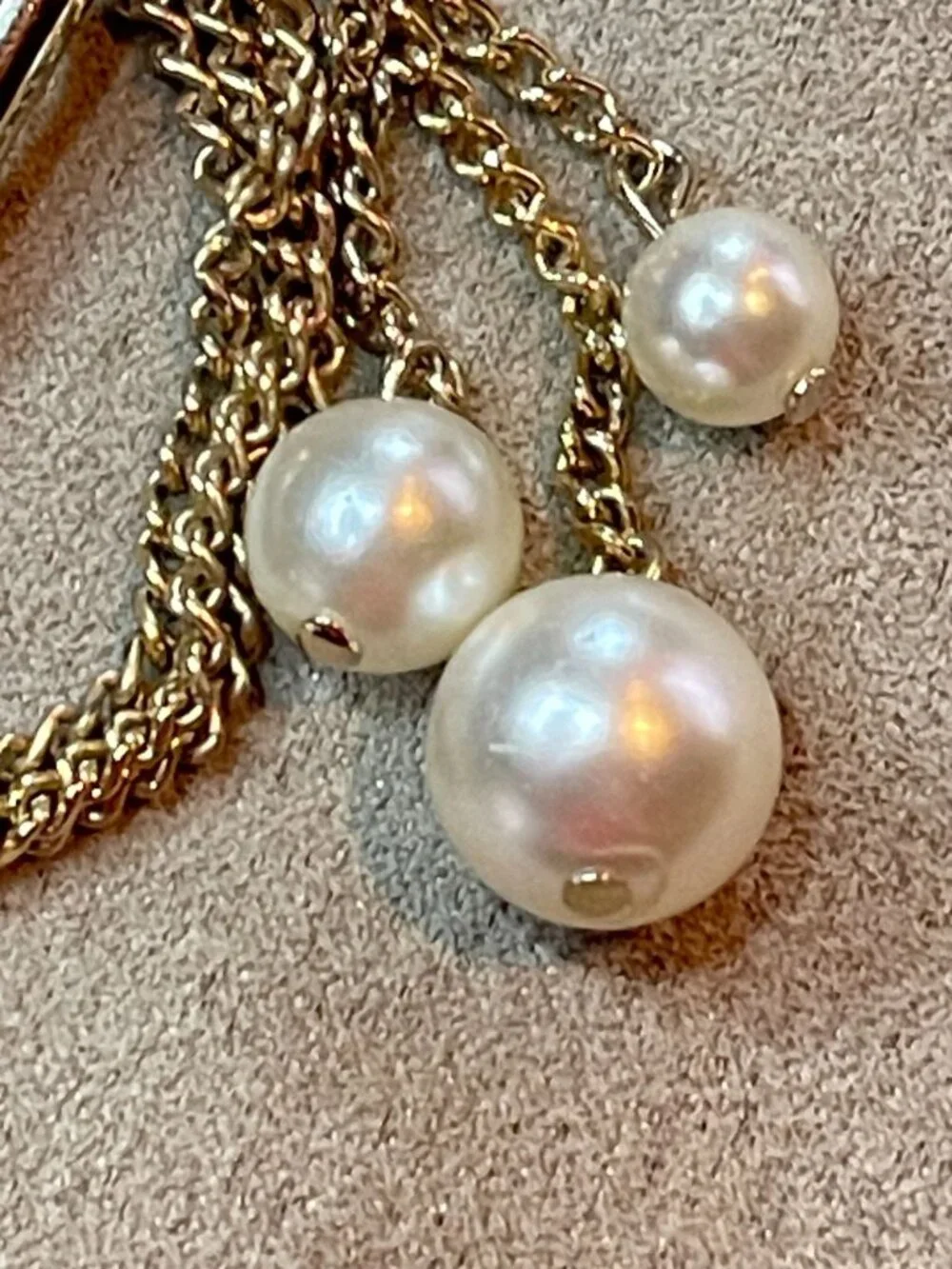 No Label vintage gold